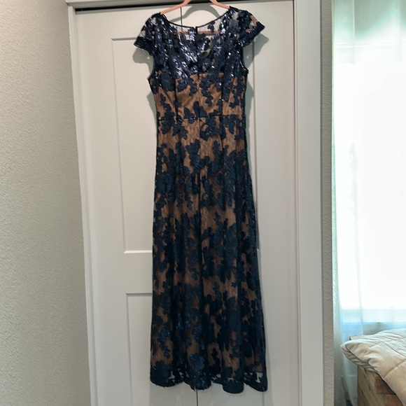 JS collections size 12. Sequins see-through full slip looks like nude! - Picture 8 of 11